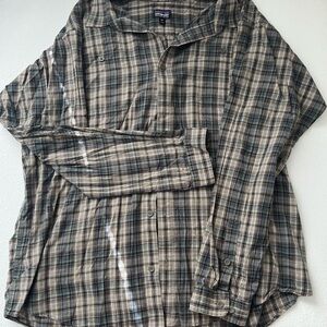 Patagonia Men's Plaid Shirt - Green and Brown